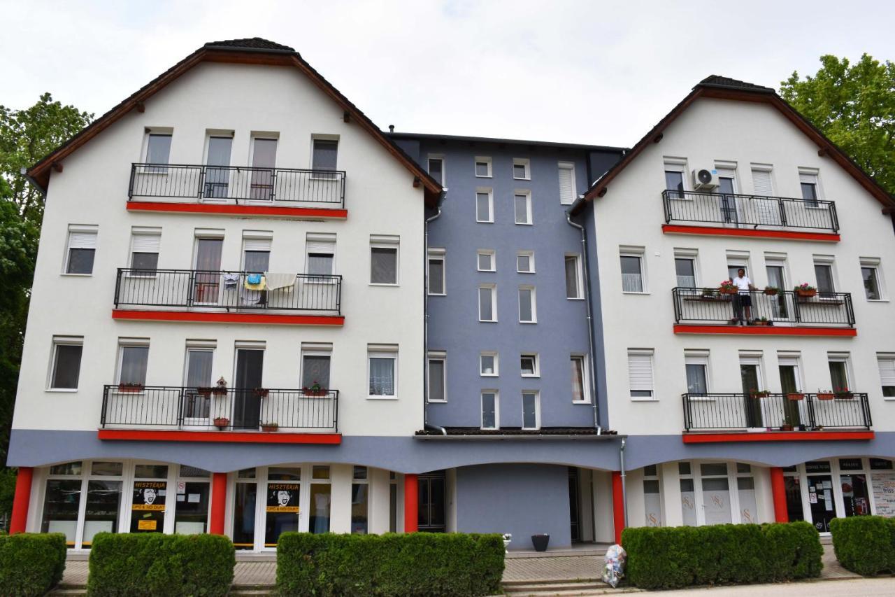 Pilikan Apartments Ленті Екстер'єр фото